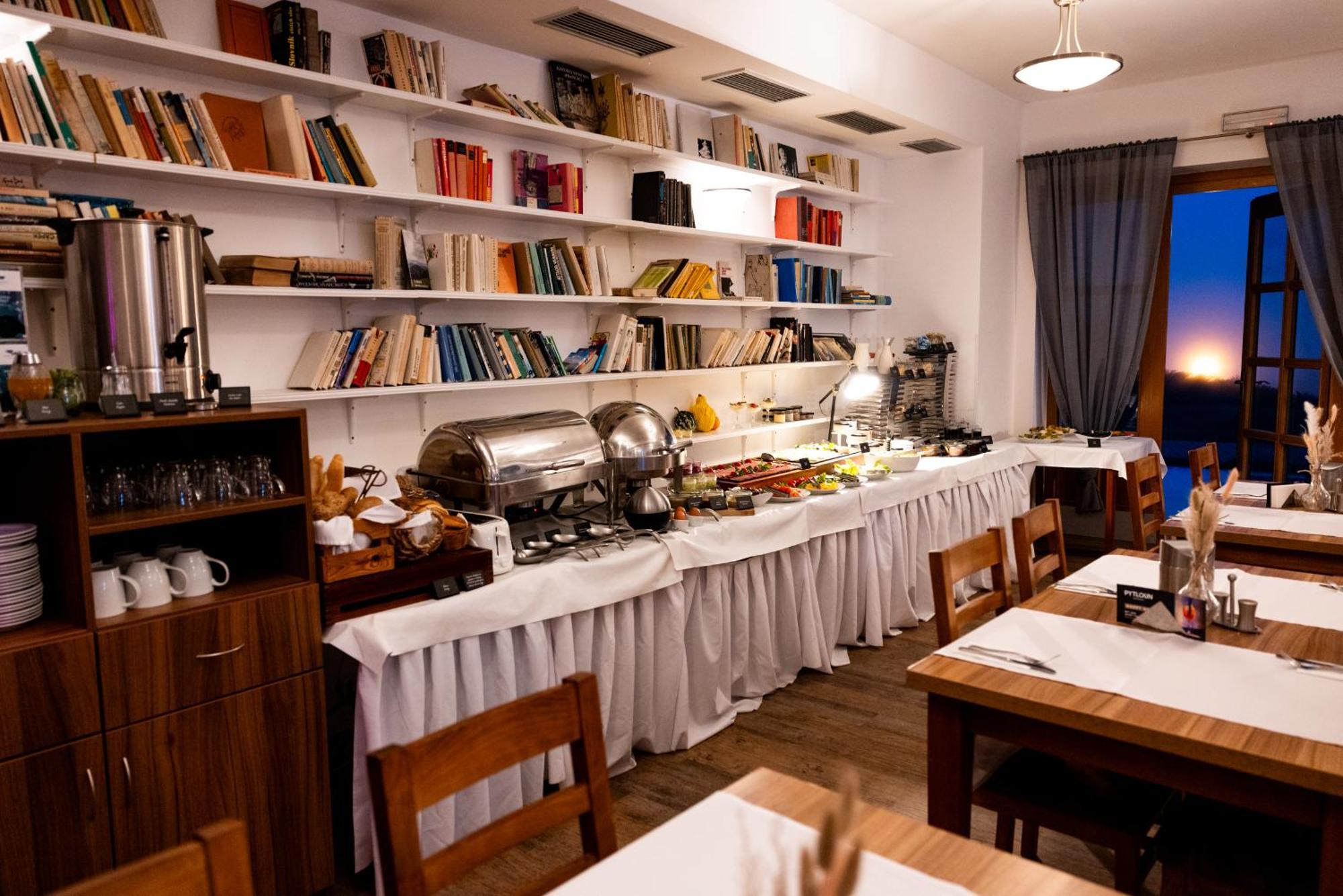Pytloun Wellness Hasistejn Hotel 4*