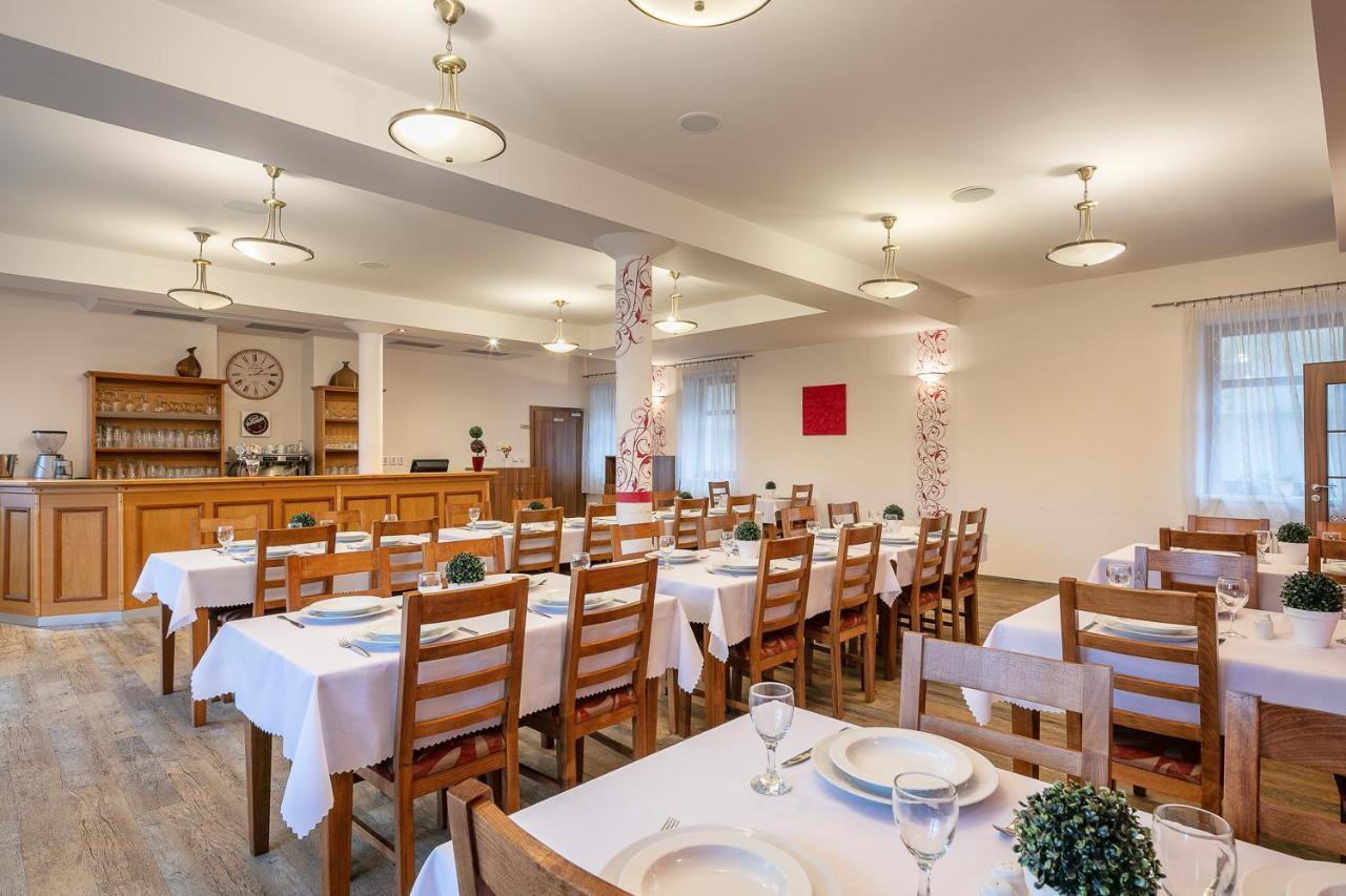 Pytloun Wellness Hasistejn 4* Misto